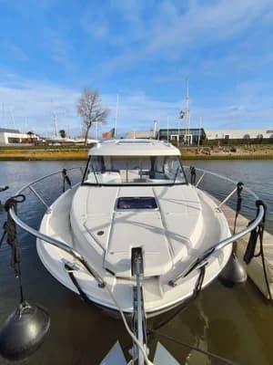 Bénéteau Antares 8 OB 3