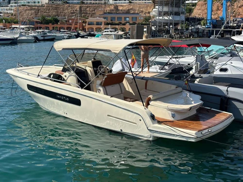 Invictus 280 GT