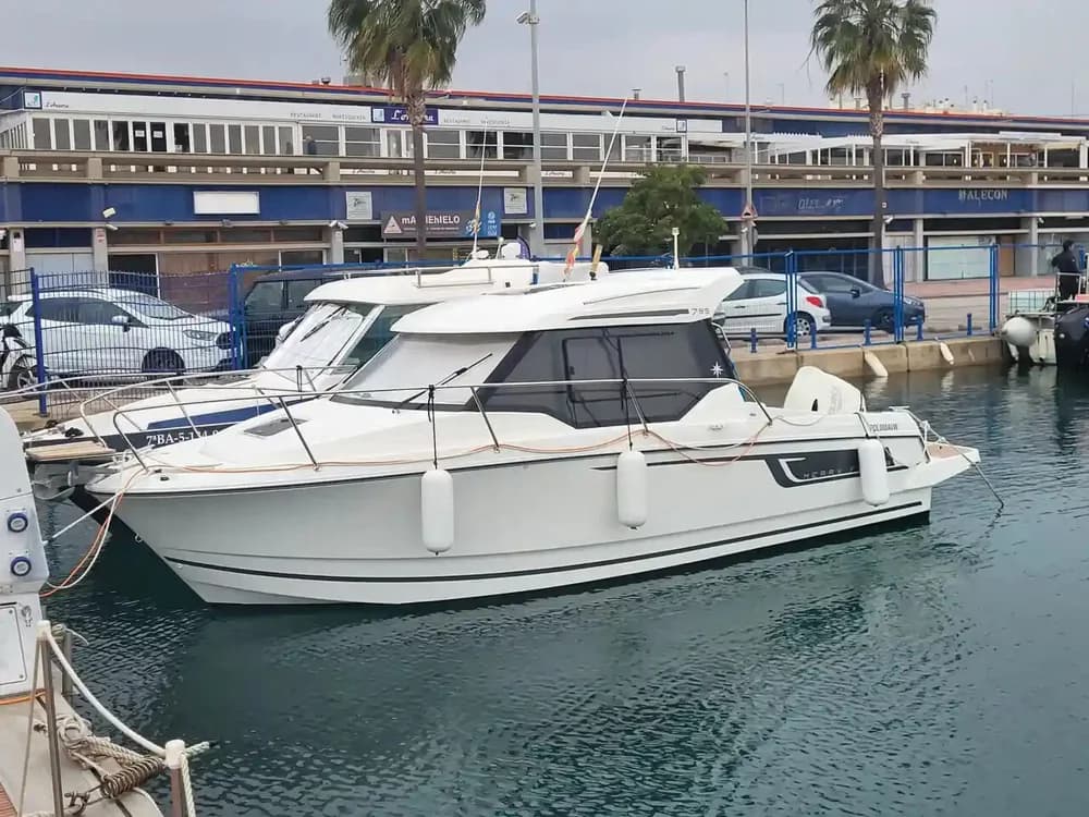 Jeanneau Merry Fisher 795