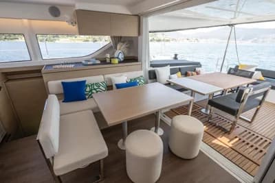 2027 Lagoon 43 | 43 ft 3