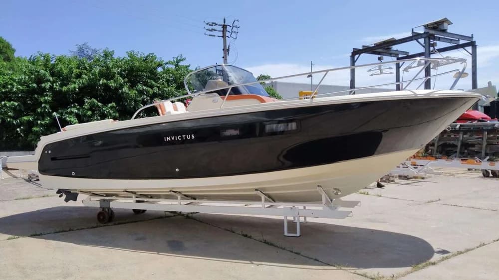Invictus Capoforte CX280