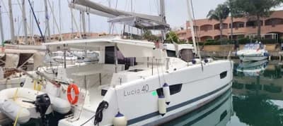LUCIA 40 2