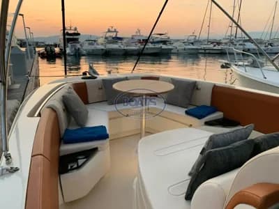 Invictus 270 FX 4