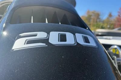 2026 Tahoe Pontoon Cascade Quad Lounger Shift Windshield 3