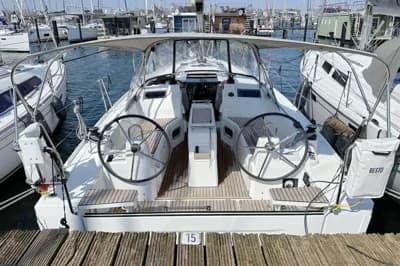 Beneteau Oceanis 34.1 2