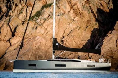 2027 Solaris 40 | 40.6 ft 2