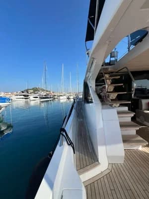 Sunseeker 74 Sport Yacht 5