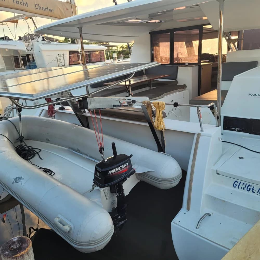 2016 Fountaine Pajot Helia 44 | 43.5 ft