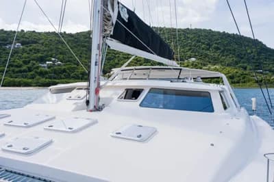 2011 Voyage Yachts 520 | 52 ft 3
