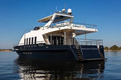 Steel Yacht Pearl of the Dnieper 2