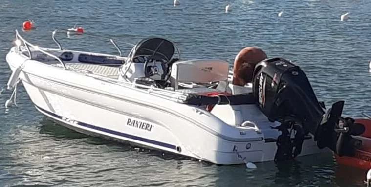 Ranieri 17 Shark