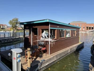 Treibgut Hausboot 10.6 2