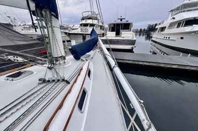 1991 Freedom 38 | 38 ft 3