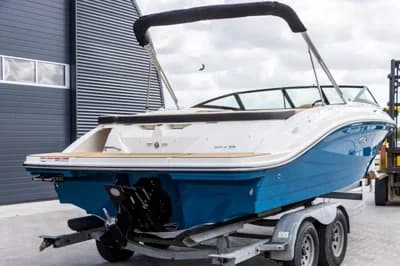 Sea Ray SPX 210 3