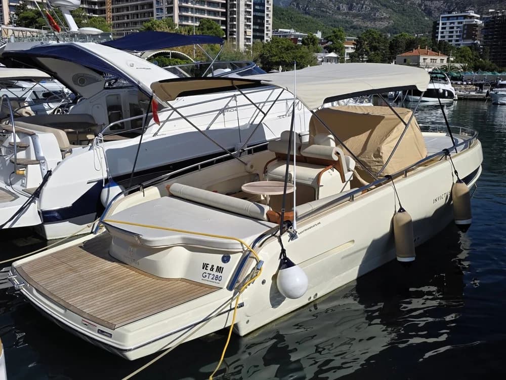 Cantieri Aschenez Invictus 280 GT