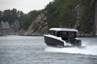 XO Explorer 9 Cabin 4