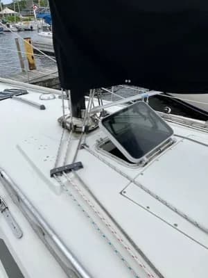 1982 C&C 34 | 33.5 ft 3