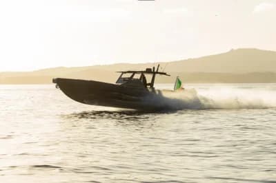 2025 Novamarine BS 120 FB | 39.8 ft 3