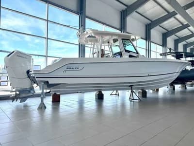 Boston Whaler Outrage 360 3