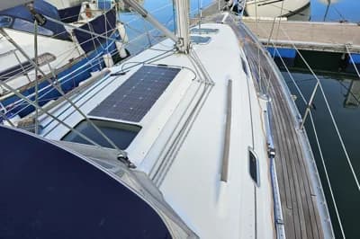 2001 Beneteau Oceanis Clipper 331 | 34.0 ft 3