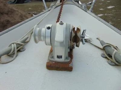 1979 Hinterhoeller Niagara 35 | 35 ft 3