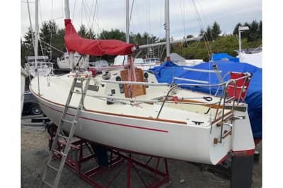 1979 J Boats J/30 | 30 ft 2