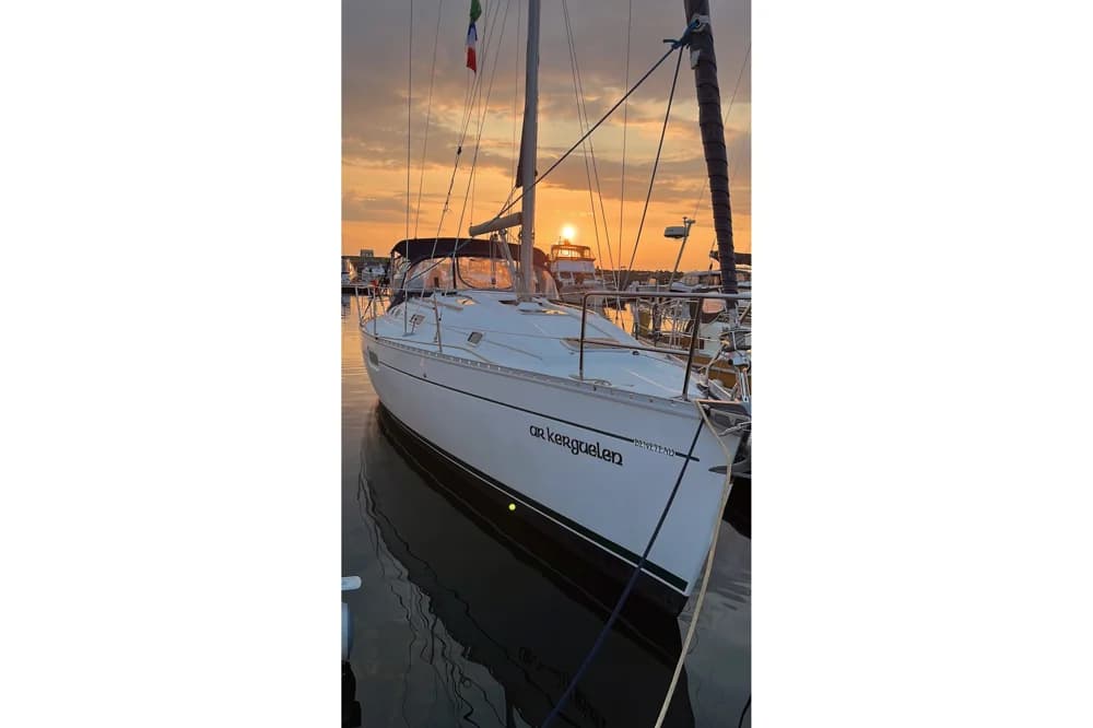1999 Beneteau Oceanis 352 | 35 ft
