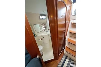 1999 Beneteau Oceanis 352 | 35 ft 5