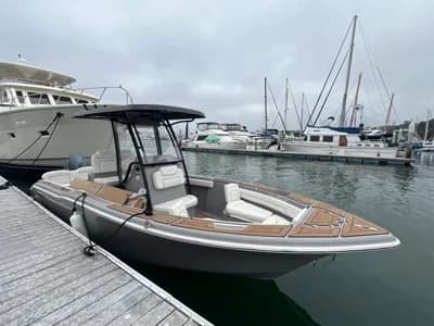 2025 Baltra Center Console / Center Council | 24.1 ft 3