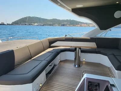 2017 Sunseeker Predator 57 Boat for Sale in La Napoule 4