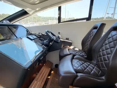 2017 Sunseeker Predator 57 Boat for Sale in La Napoule 5