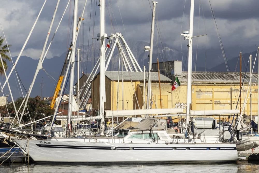 1982 Benetti Sail Division 16m Motorsailer | 53.3 ft