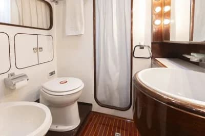 1982 Benetti Sail Division 16m Motorsailer | 53.3 ft 5