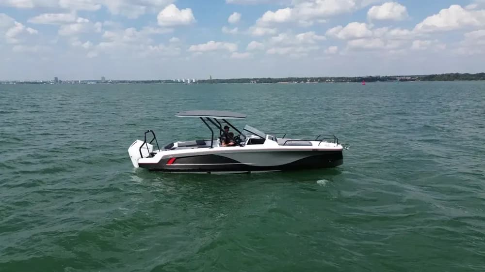 2023 Axopar 25 Cross Top Boat for Sale in Southampton