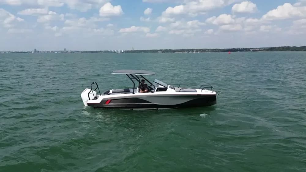2023 Axopar 25 Cross Top Boat for Sale in Southampton