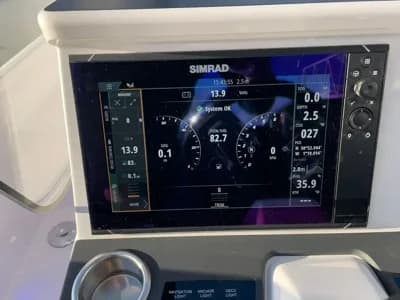 2023 Axopar 25 Cross Top Boat for Sale in Southampton 3