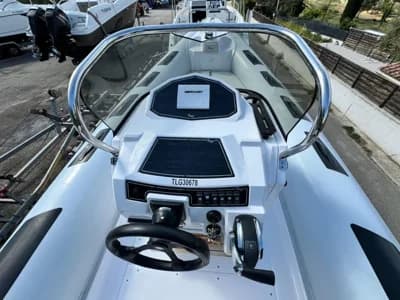 2021 Ranieri CAYMAN 23 Sport Touring | 7m 5