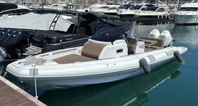 2023 Pirelli 30 | 32.2 ft 3