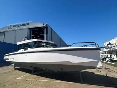 2021 Axopar 37 XC Cross Cabin Boat for Sale in Lymington 2