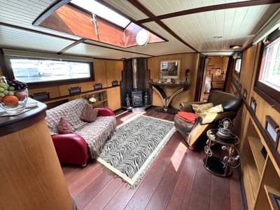 1924 Dutch Barge Tjalk 70 Boat for Sale in Marlow 3