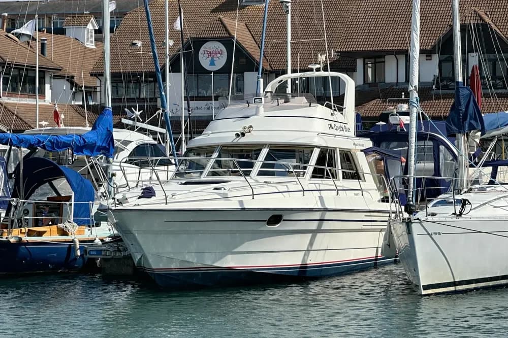 1989 Princess 330 Boat for Sale in Portsmouth