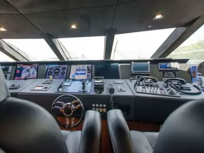 2015 Sunseeker Manhattan 68 Boat for Sale in Barcelona 3