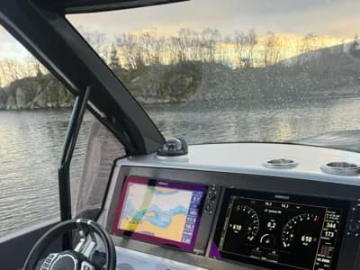 2019 Sunseeker Hawk 38 Boat for Sale in Ålesund 3