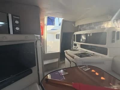 2000 Chaparral 260 Signature Boat for Sale in Conwy Marina 3