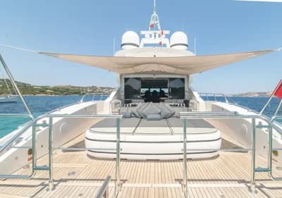 2010 Mangusta 92 Boat for Sale in Viareggio 2