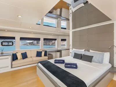 2018 Custom 27m Boat for Sale 5