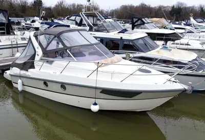 2010 Cranchi Zaffiro 29 Boat for Sale in Chertsey 2