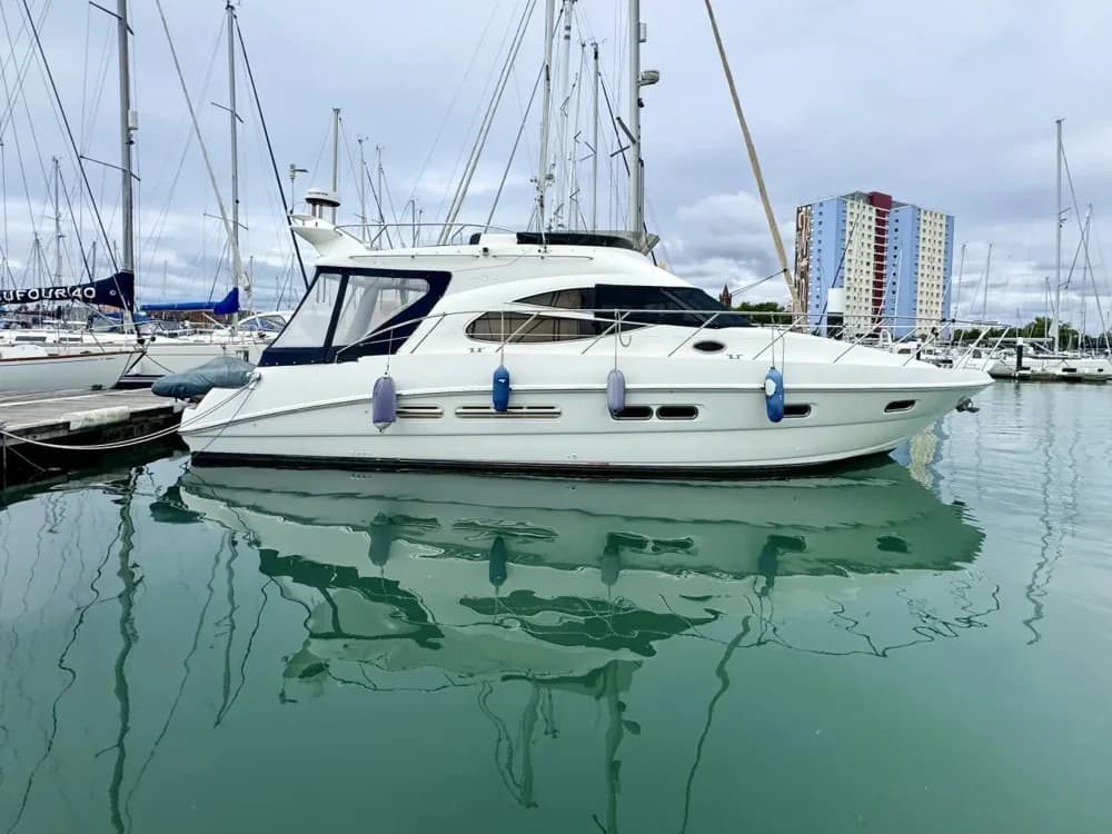 2005 Sealine F425 Boat for Sale in Hamble