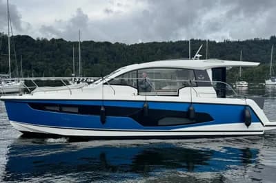 2023 Sealine C335 | 33.8 ft 3