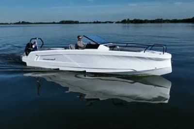 Axopar 25 Cross Bow Boat for Sale in At Sales Office 2